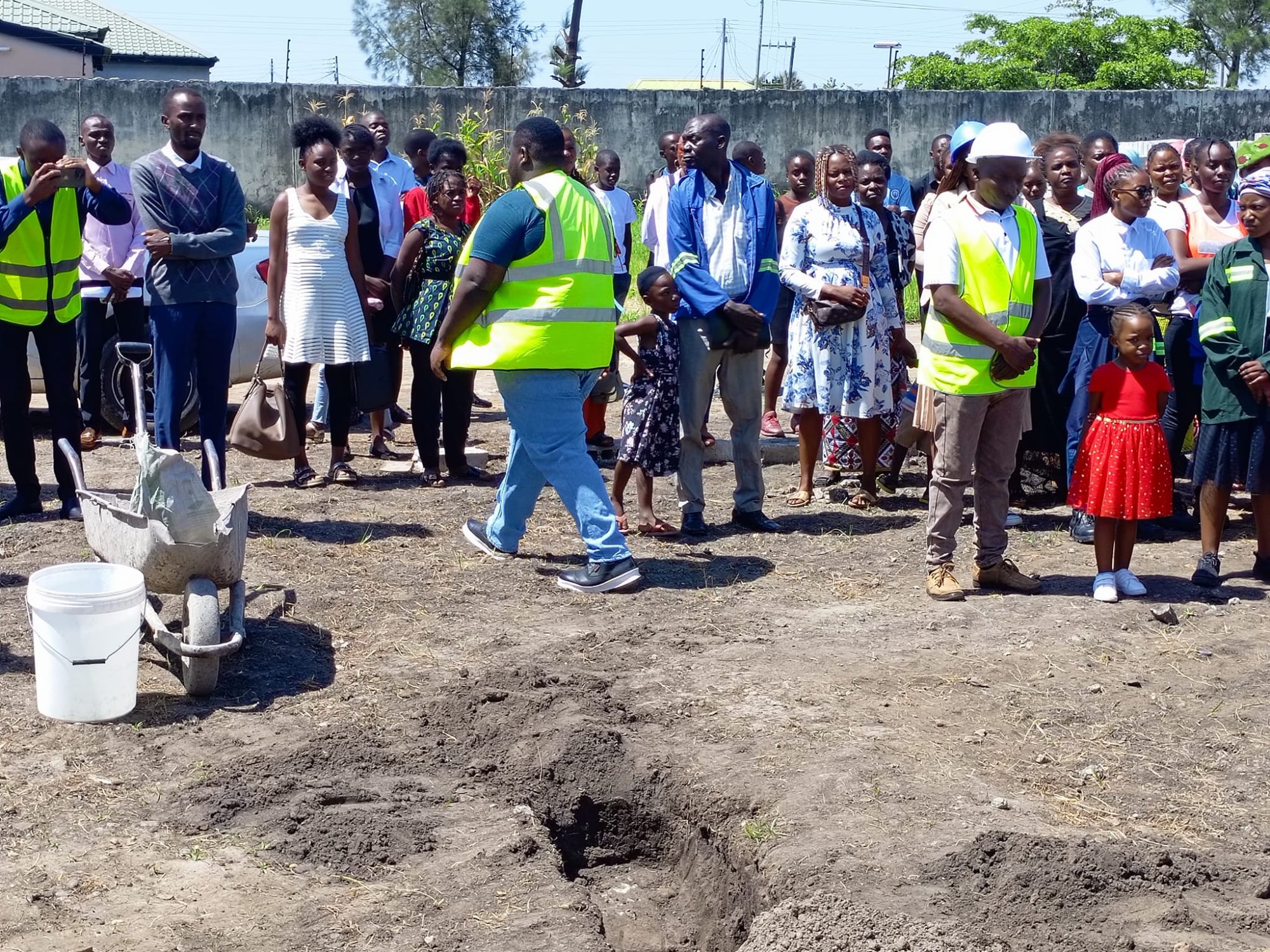 Congregation at Site